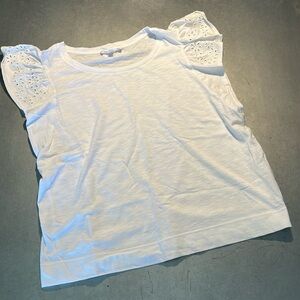 NWOT white cotton ruffle tshirt